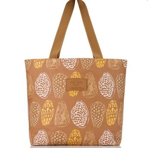 Aloha Collection Shell Haul Day Tripper Marigold Toffee limited edition Lucky 11